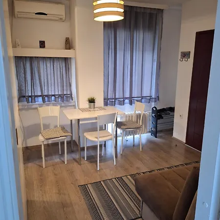 White 2 Apartment Belgrade